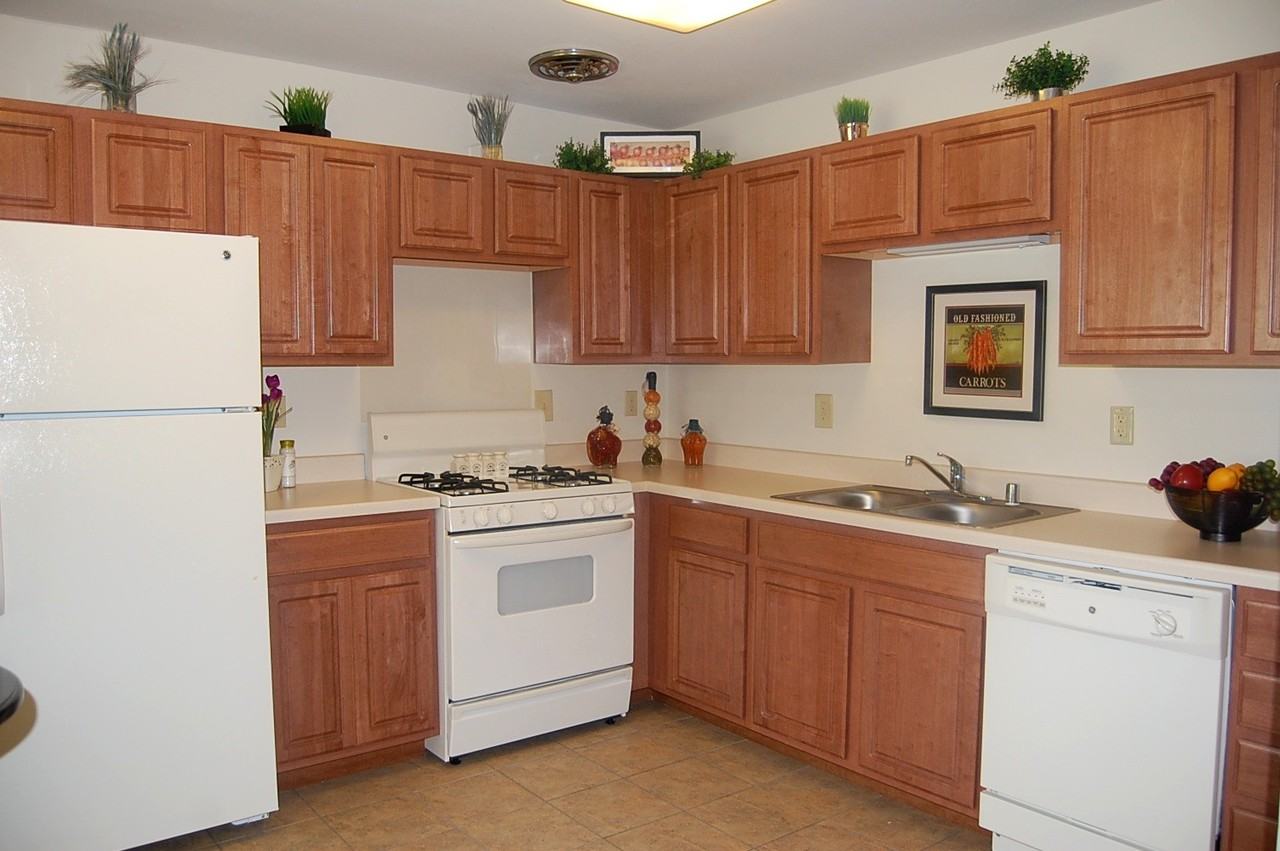 Bradley Place Townhomes - Photo 3 of 28