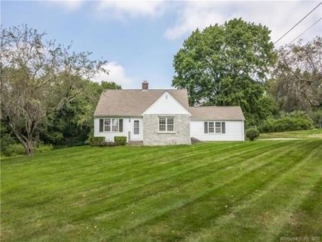 1050 Orange Center Rd - Photo 3 of 6