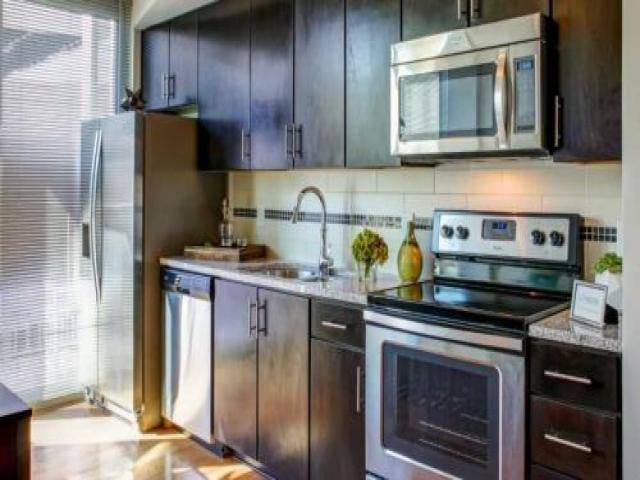 95 N 12th St - Photo 3 of 6