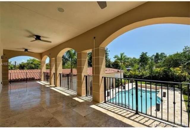 6080 SW 104th St - Photo 3 of 6