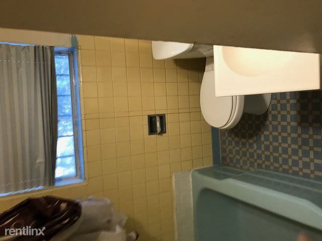 4525 74th St N - Photo 2 of 3