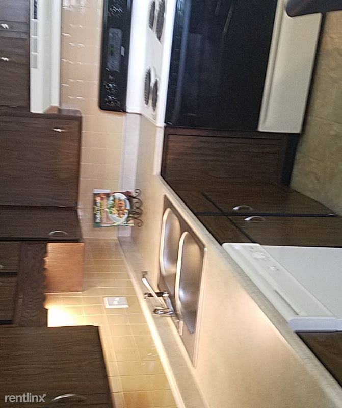 234 S Brentwood St - Photo 3 of 14