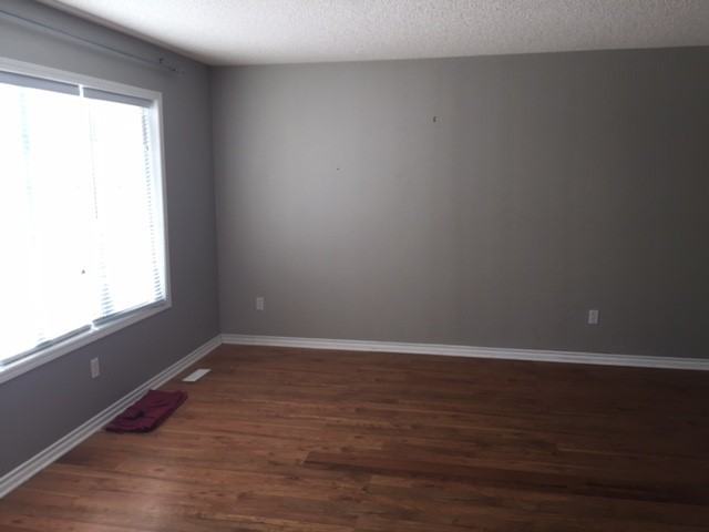 32 Heatherglen Close - Photo 3 of 32