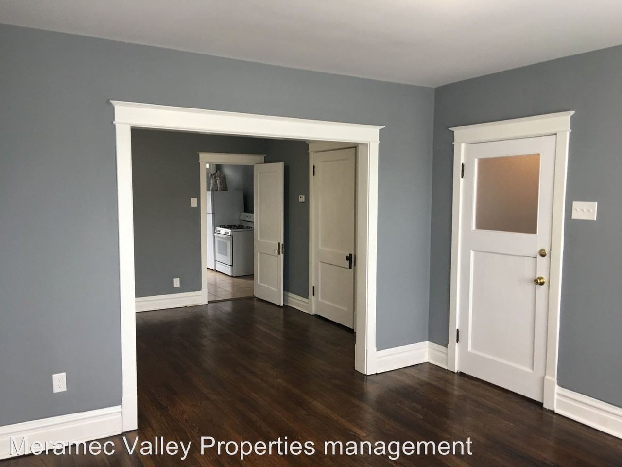 3246 S Compton Ave - Photo 3 of 9