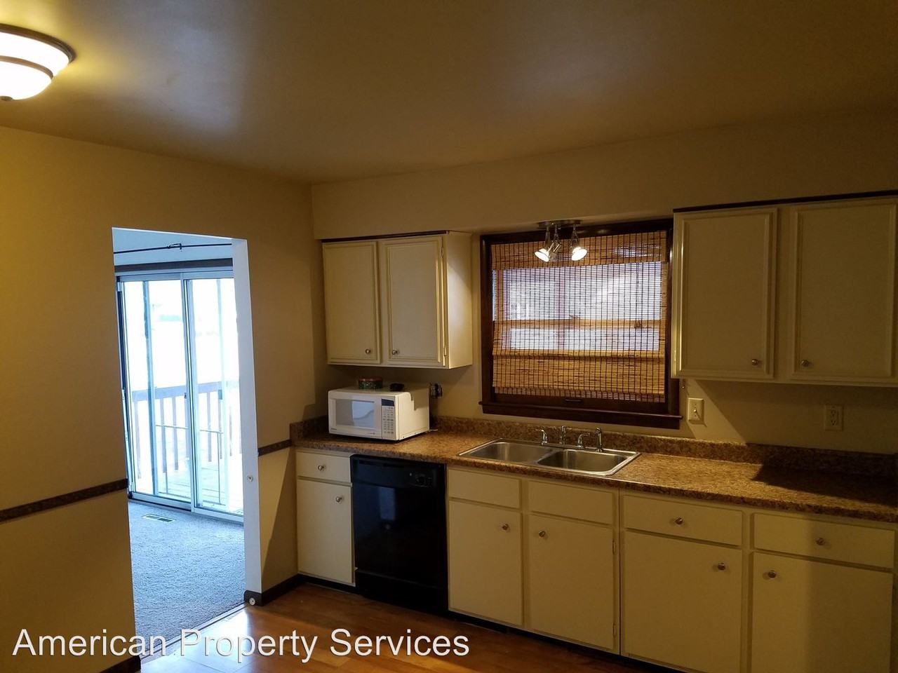 3216 Gary Ave - Photo 3 of 20