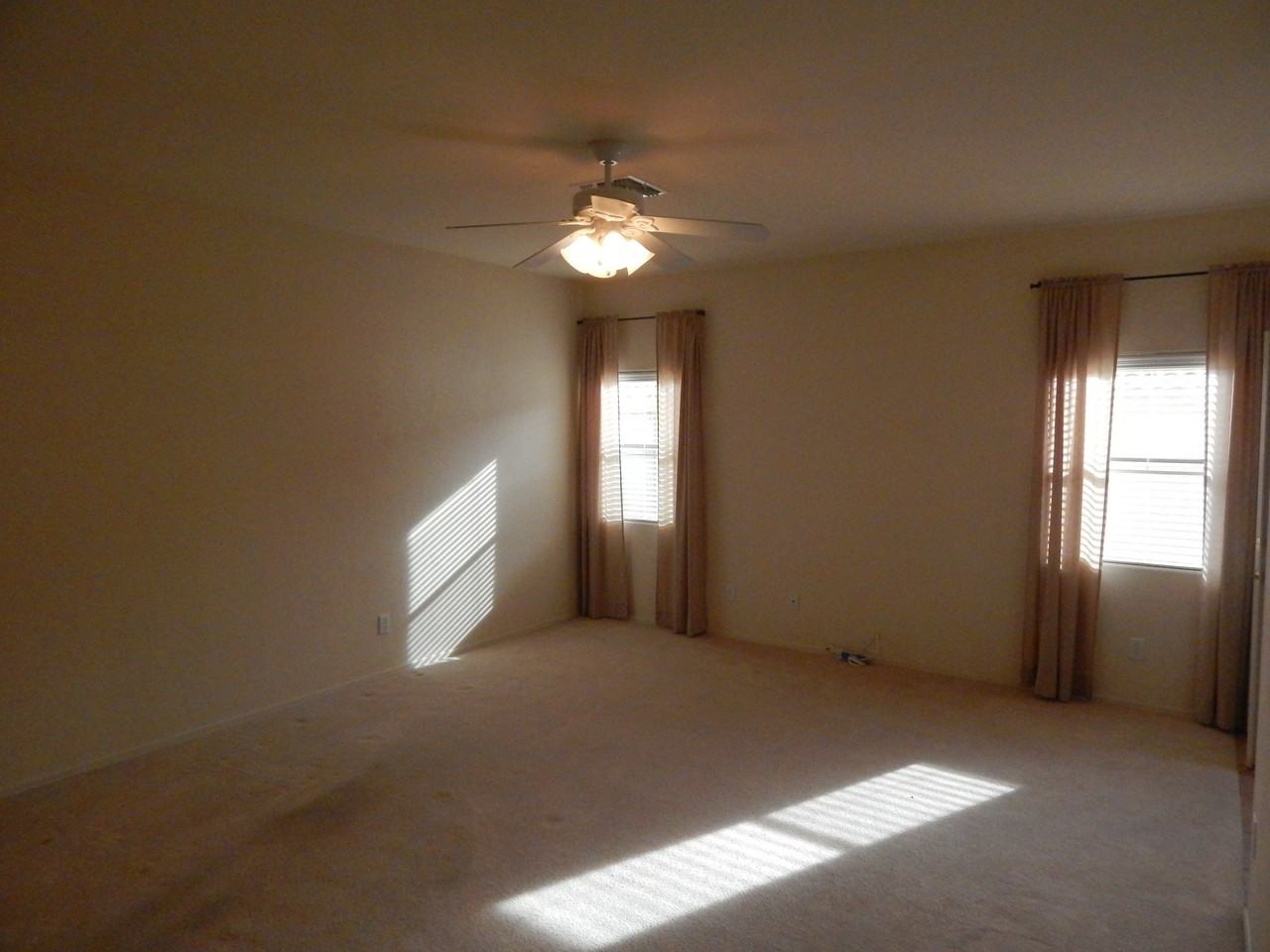 5569 W Crimson Bluff Dr - Photo 3 of 27