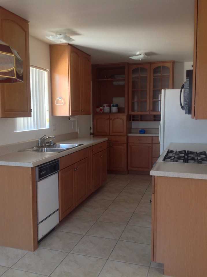 290 San Dimas Ave - Photo 3 of 9