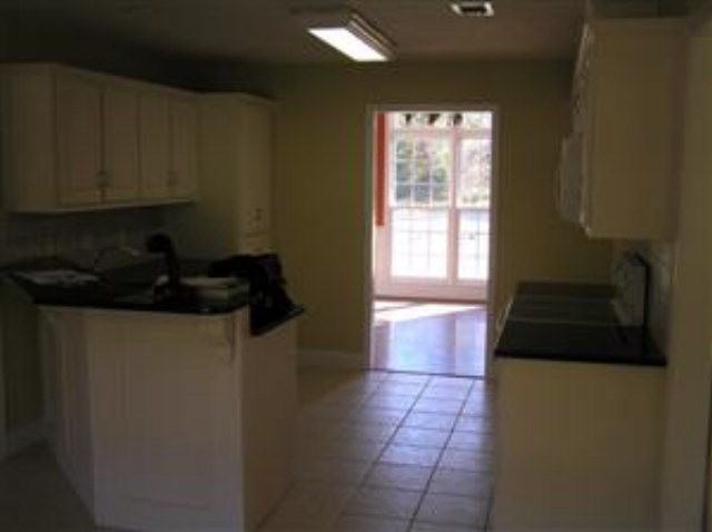 116 Lantern Ln - Photo 3 of 13