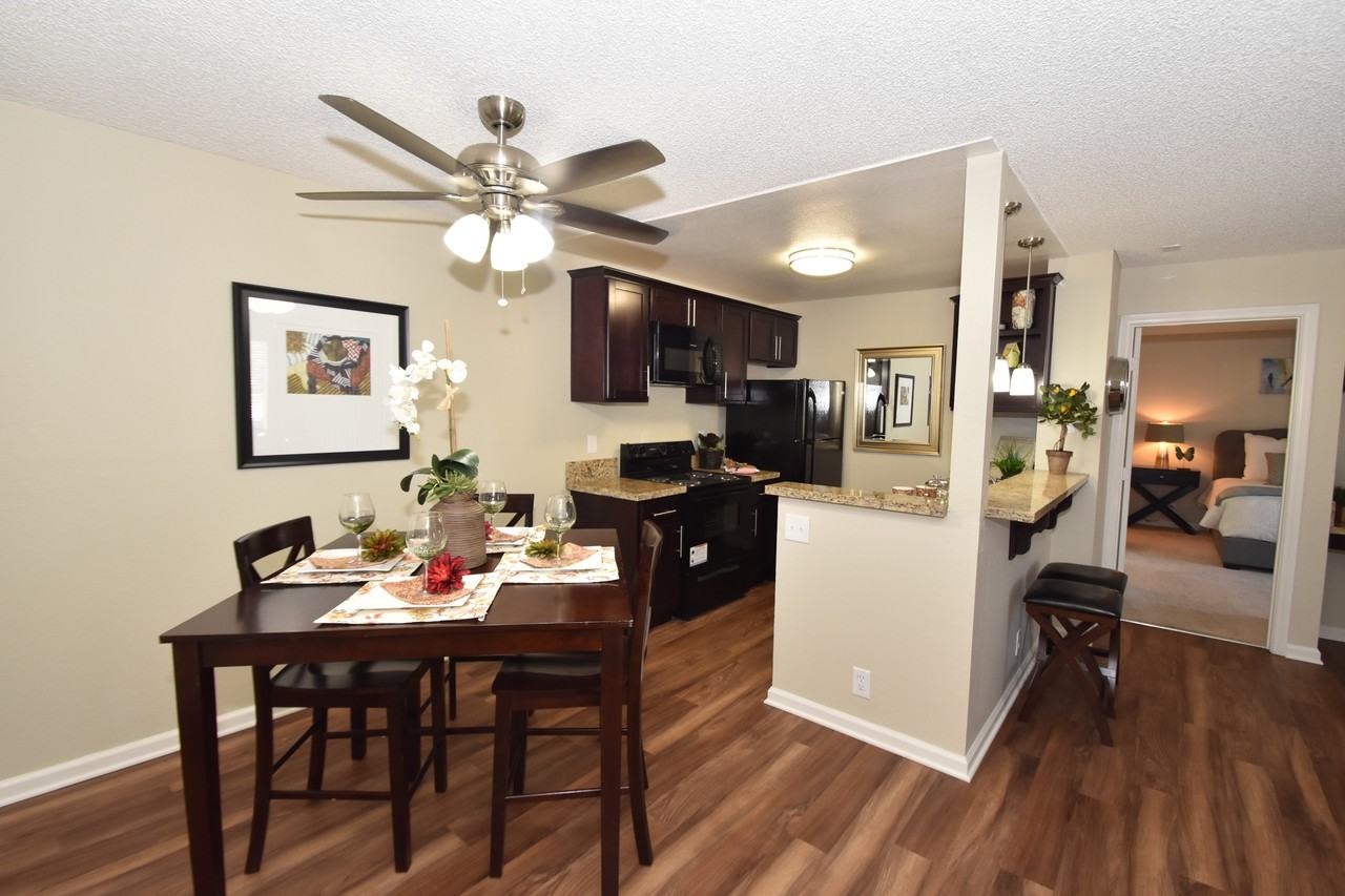 Arezzo Apartment Homes - Photo 3 of 40