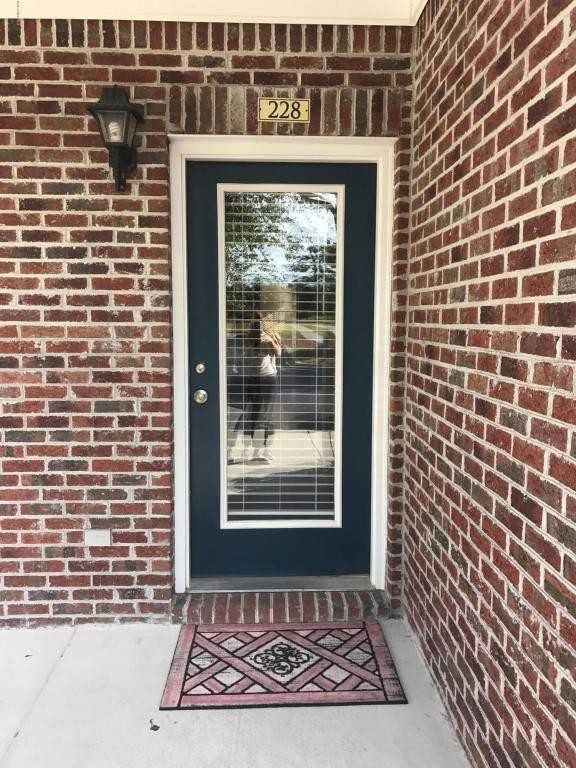 228 Eucalyptus Ln - Photo 2 of 16