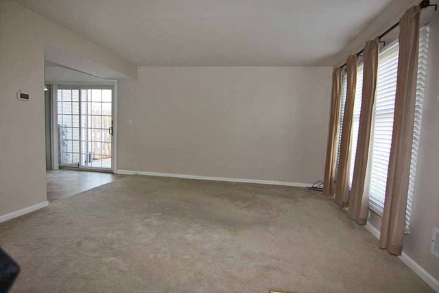 1904 Jamestown Cir #321 - Photo 3 of 22