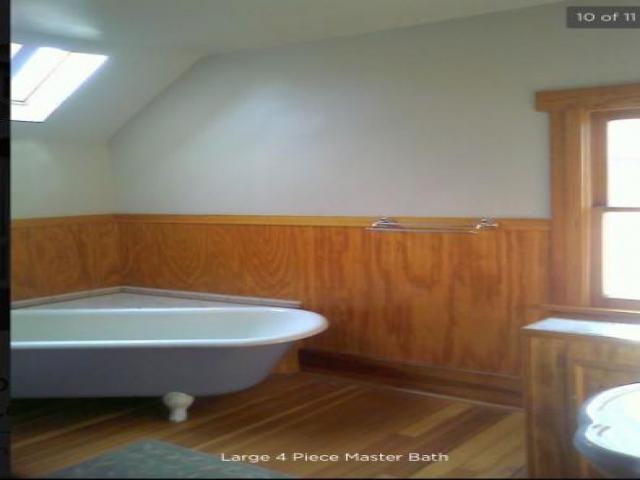 1521 11th St - Photo 3 of 6