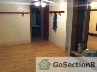 35 Lincoln Ave - Photo 2 of 7