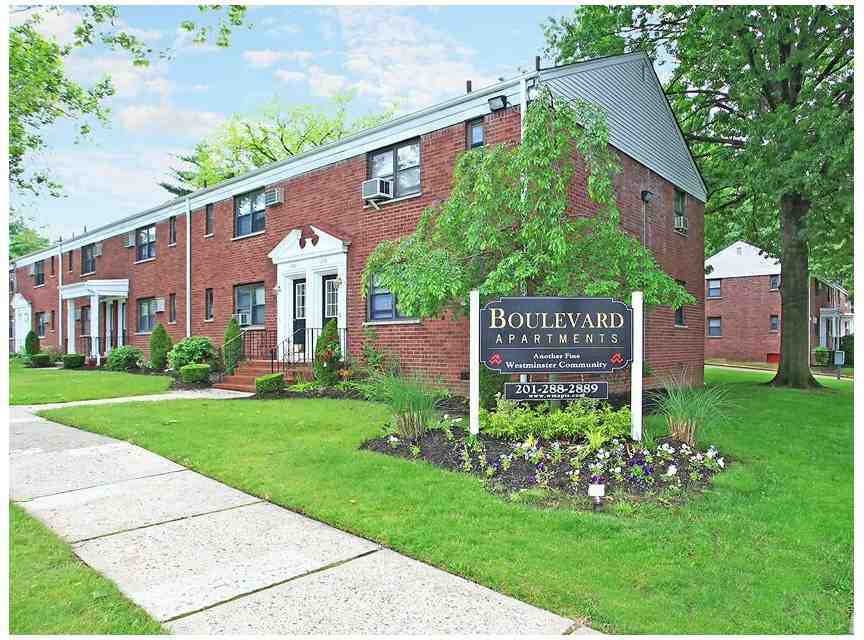 Boulevard Apartments 398 Church St, Hasbrouck Heights, NJ 07604 Zumper