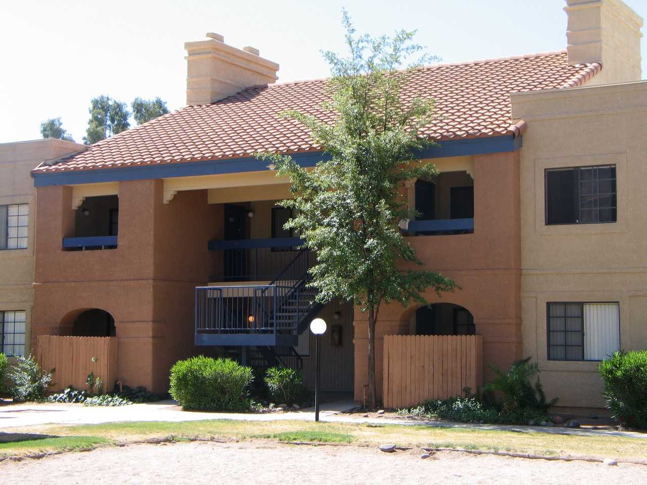 Apple Apartments - Photo 3 of 9