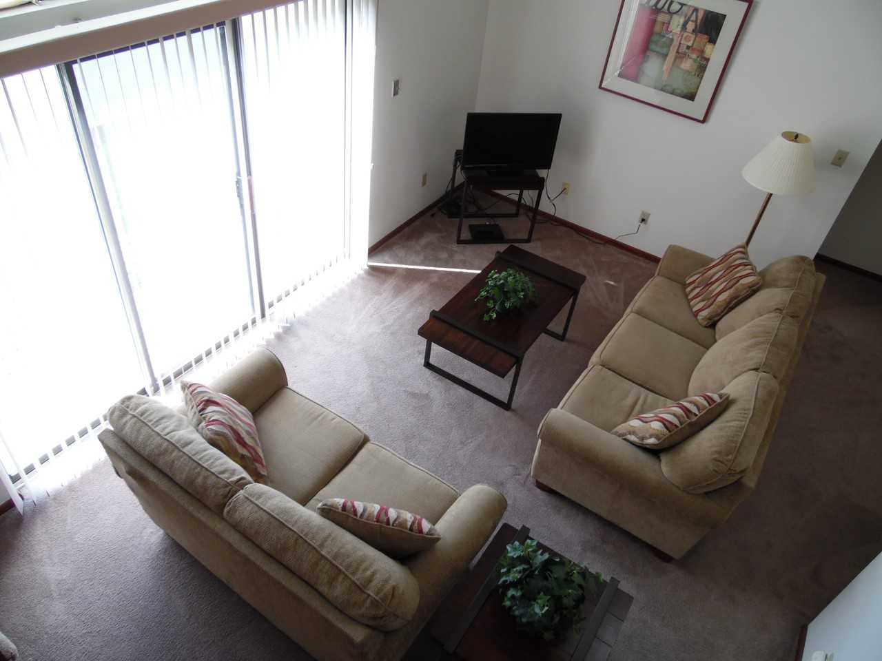 York Woods Center Apartments - Photo 3 of 17