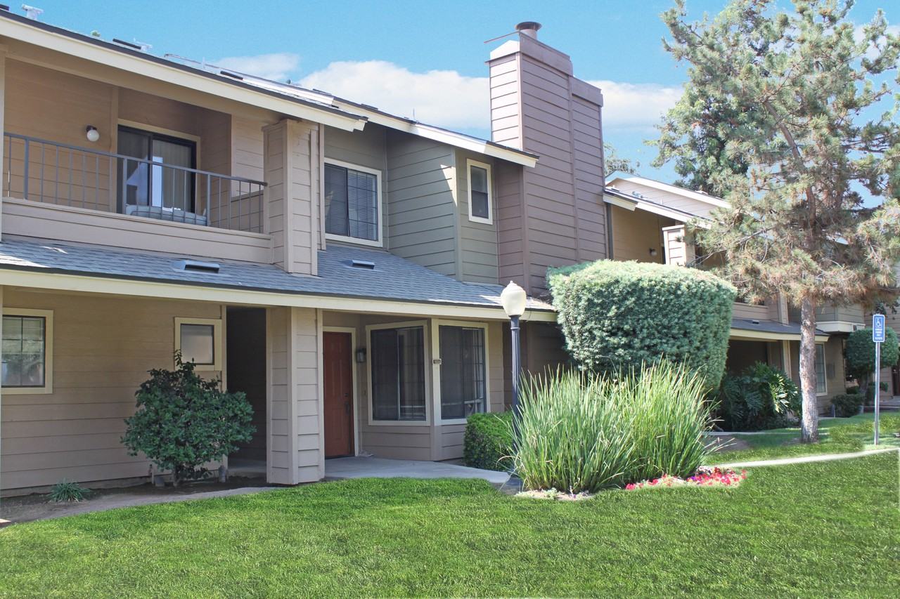 The Springs - Photo 2 of 26