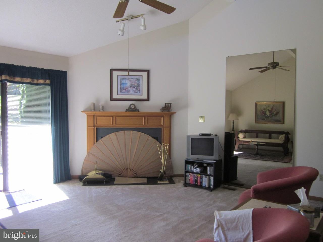 203 The Woods Rd - Photo 3 of 22