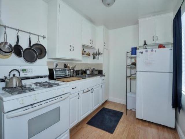 760 Palo Alto Ave - Photo 3 of 4