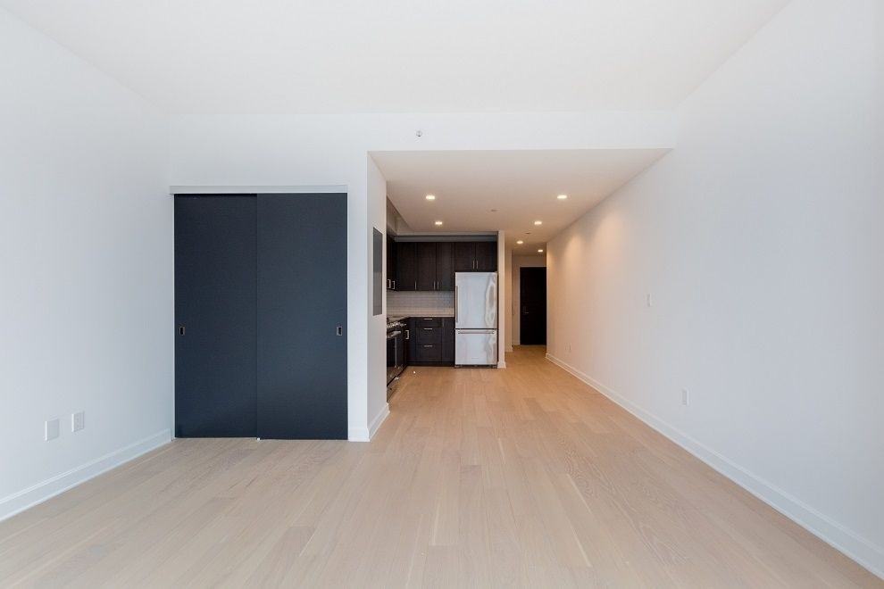 21 West End Ave #1122