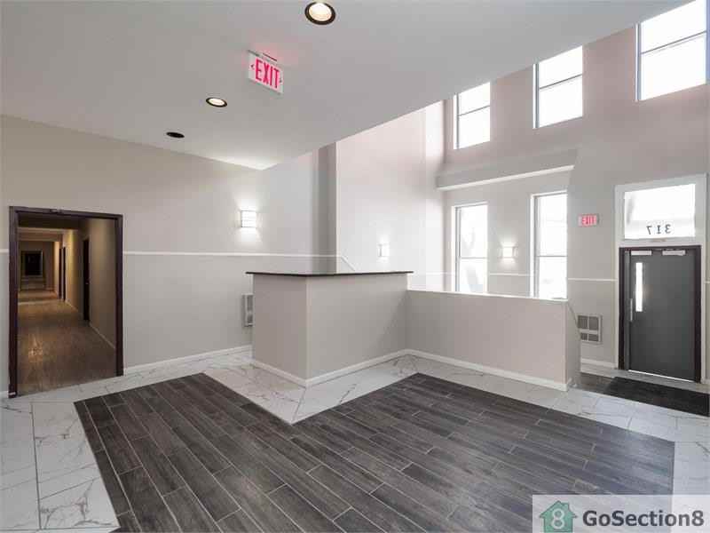 301 N Charles St - Photo 3 of 15