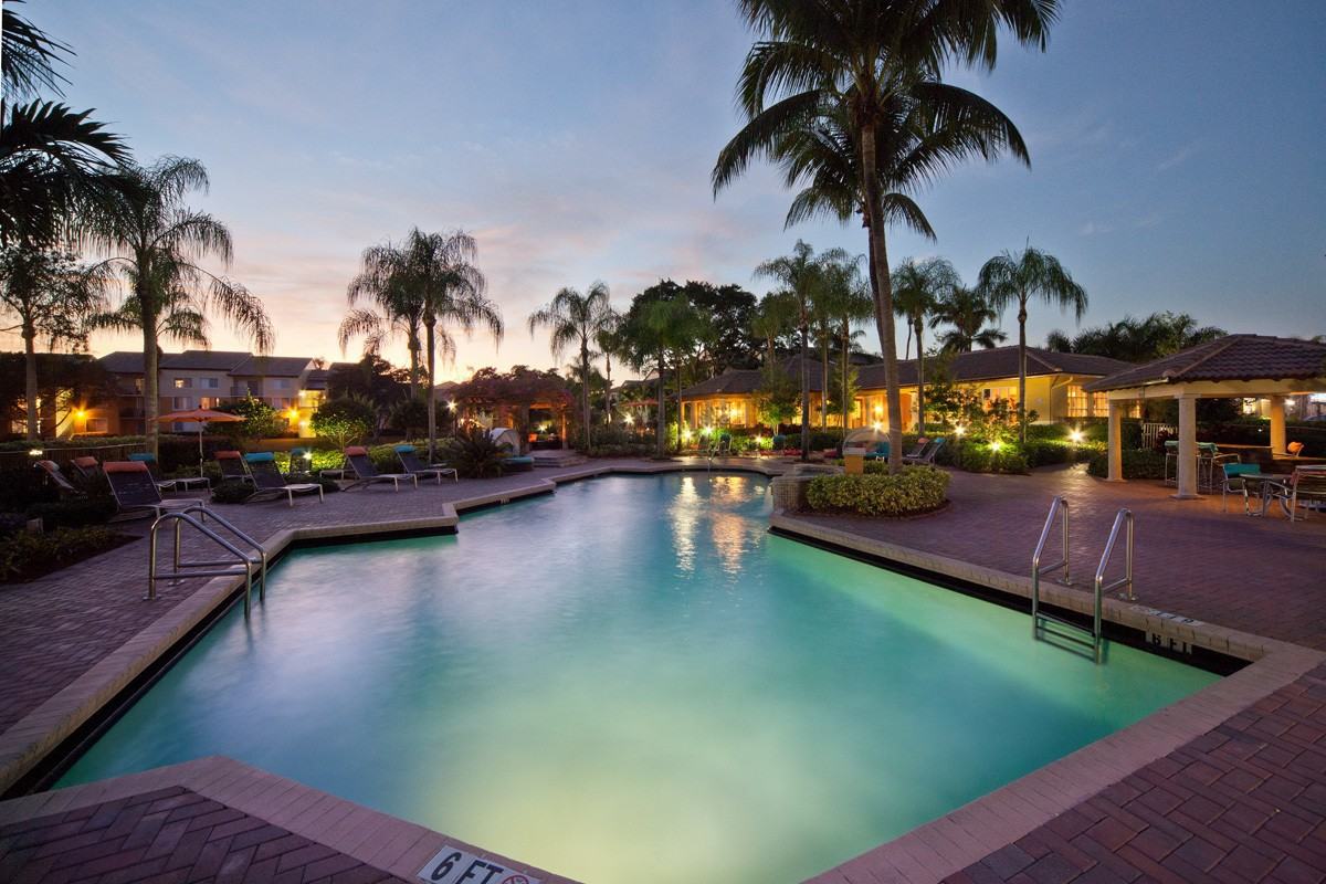 Lakes at Pembroke - Photo 2 of 23