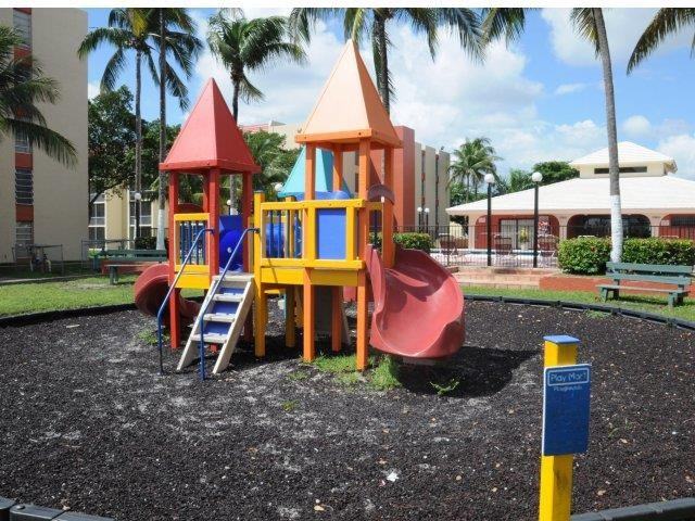 Inverrary 441 Apartments - Photo 2 of 3