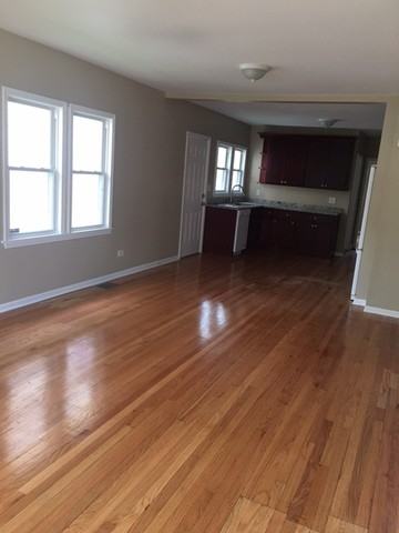 323 157th St - Photo 2 of 7