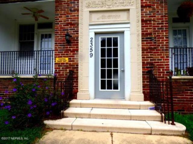 2359 Oak St - Photo 3 of 6