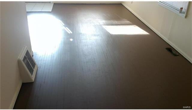 327 Crawford Rd - Photo 2 of 16