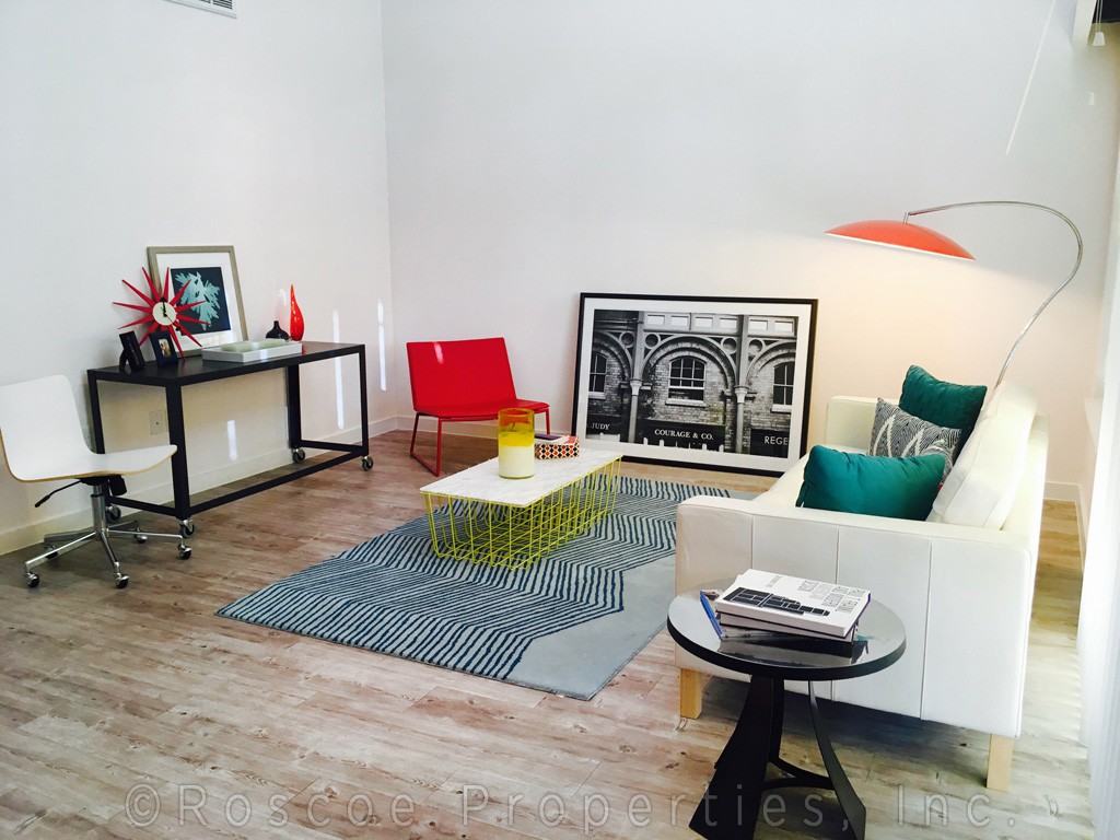 1010 South Flores - Photo 2 of 8