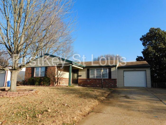 1370 Bluefield Dr, Florissant, MO 63033, USA - 2 unit Rentals - Zumper