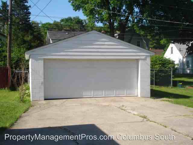 1890 Merryhill Dr - Photo 2 of 19