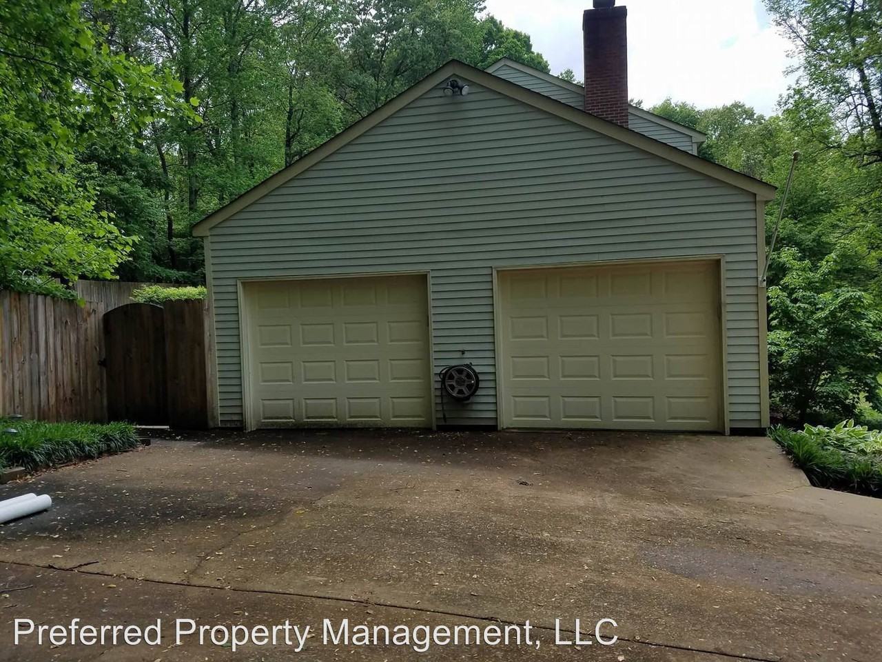 310 Woodfield Dr - Photo 2 of 18