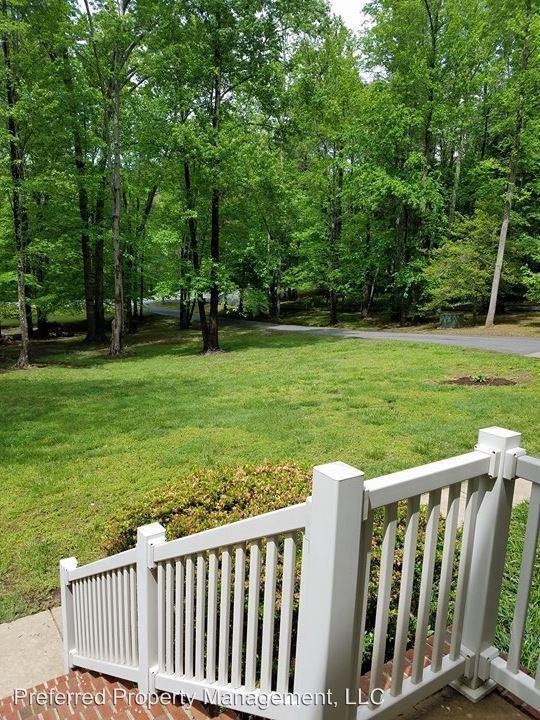 310 Woodfield Dr - Photo 3 of 18