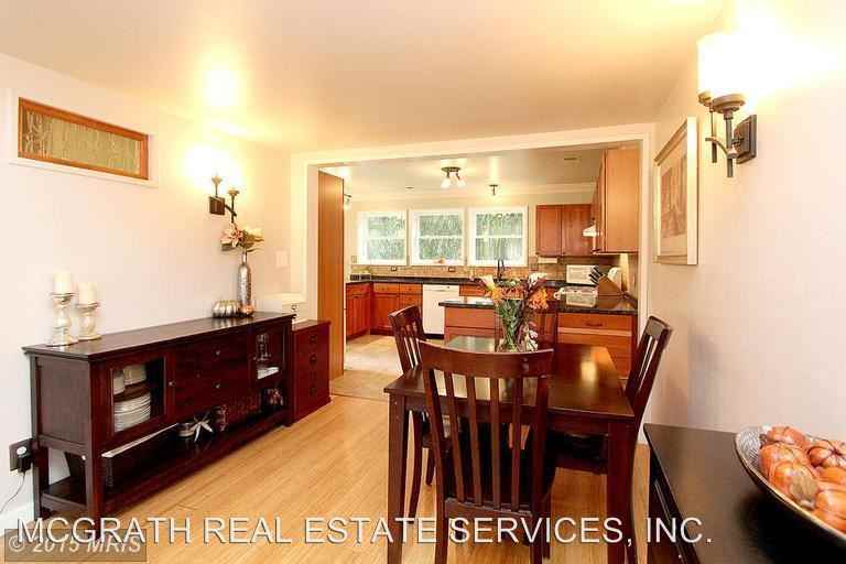 3114 Manor Rd - Photo 2 of 30