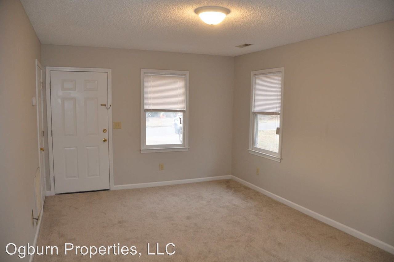 2243 Sunshine Ave - Photo 2 of 12