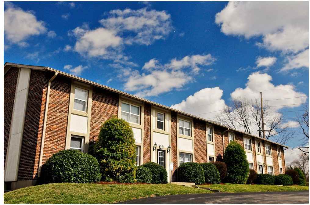 River Chase Apartments and Townhomes - Photo 3 of 32