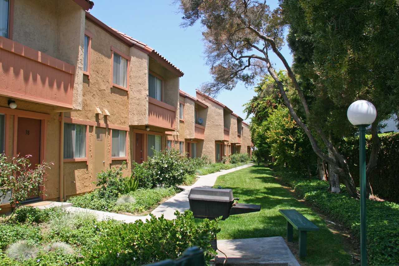 Casa Theresa Apartments 6741 Ball Rd Buena Park CA 90620 Zumper