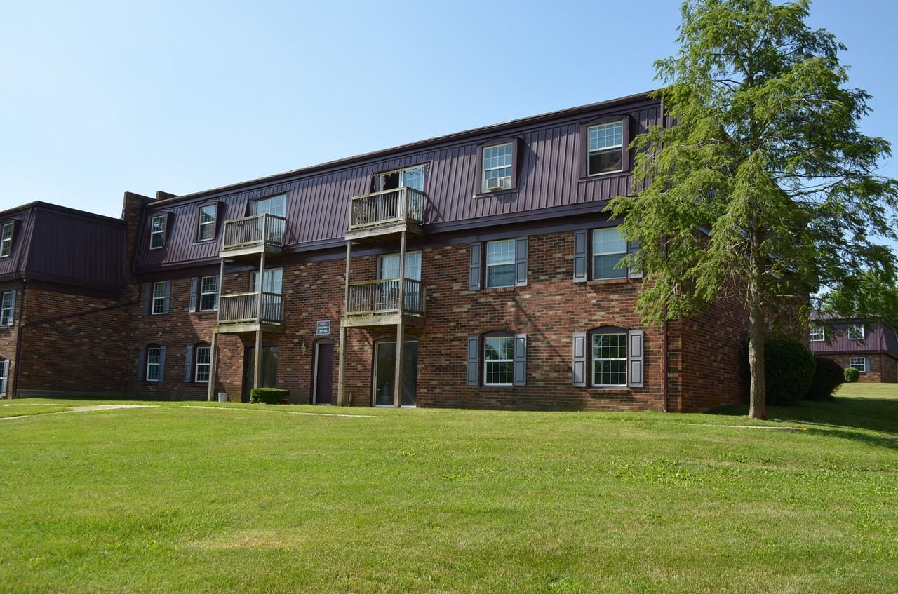 The Summit - Photo 3 of 13