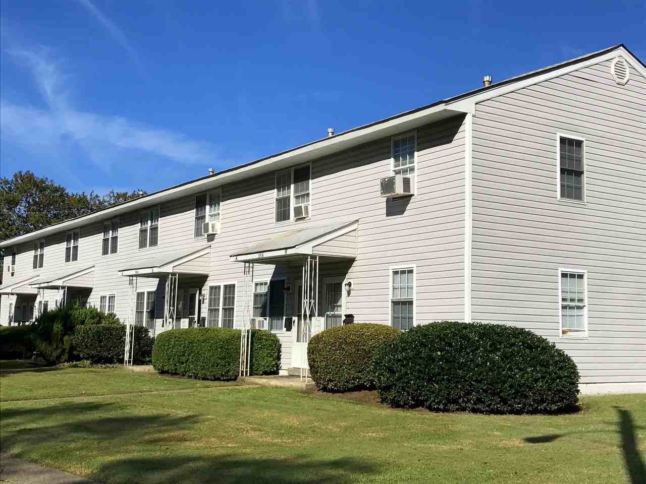 Ingleside Square Apartments - Photo 3 of 18