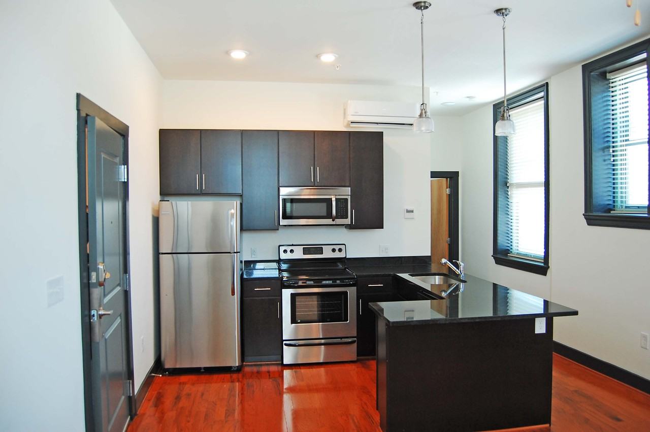 Tower 507 - Photo 2 of 9