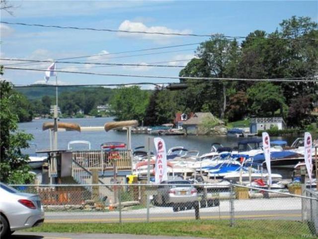 914 S Lake Blvd - Photo 2 of 6