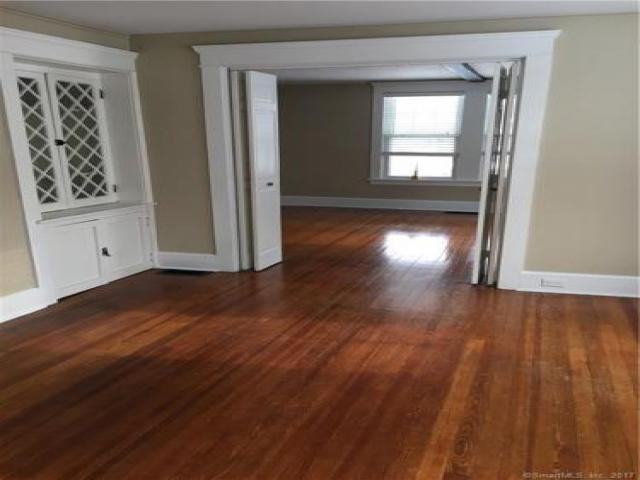 53 Grumman Ave - Photo 3 of 6