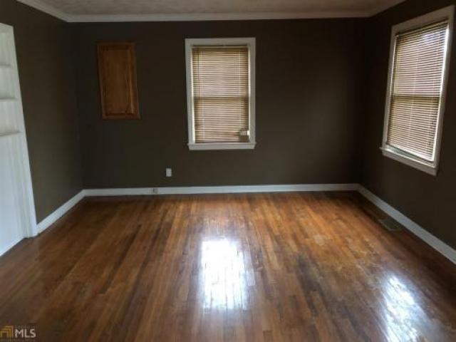 306 Doty Dr - Photo 2 of 6
