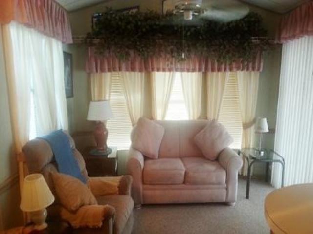 510 Windsor Pl - Photo 3 of 6