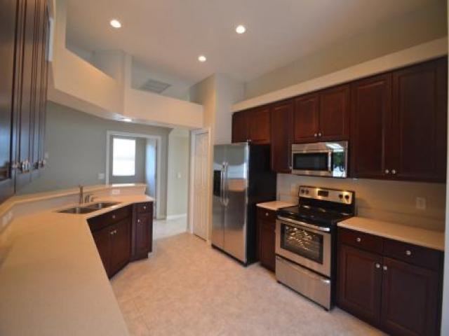 34447 Cliffcreek Ct - Photo 3 of 6