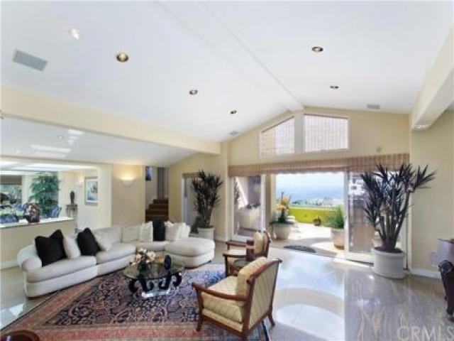 530 Emerald Bay - Photo 2 of 6