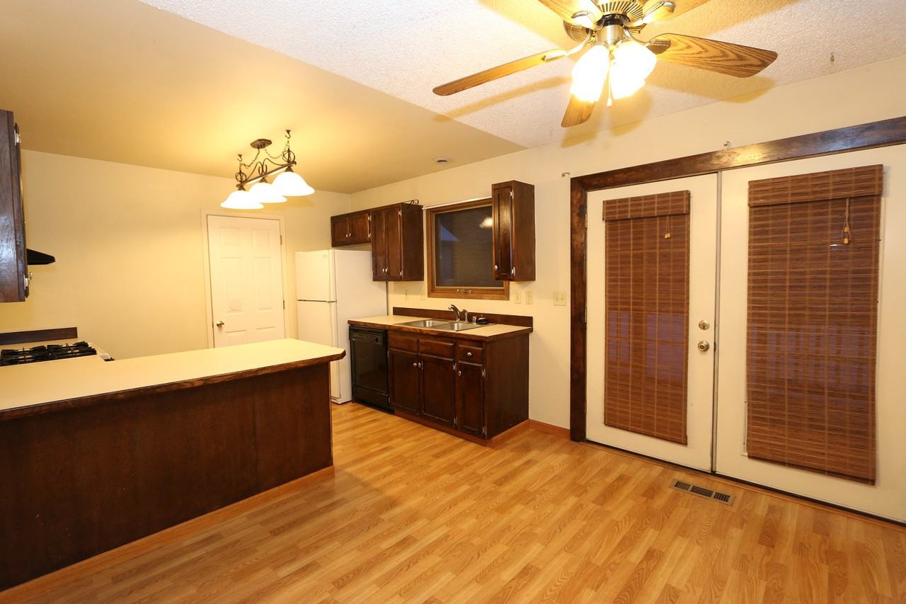 12255 Winter Park Pl - Photo 3 of 11