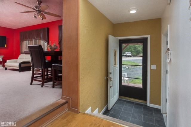 20714 Crabtree St - Photo 2 of 14